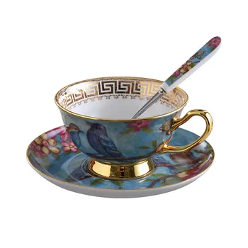 Кофейная чашка из европейского костяного Фарфора, Керамический набор Чашек с золотым покрытием, Креативный Бытовой Кофейный набор, Чашка для послеобеденного чая